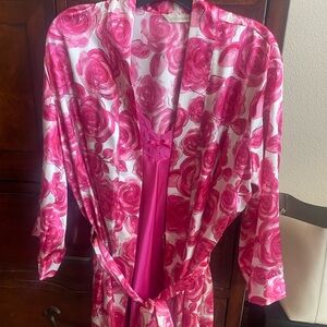 Floral Pink Women's Robe and Nightgown Set